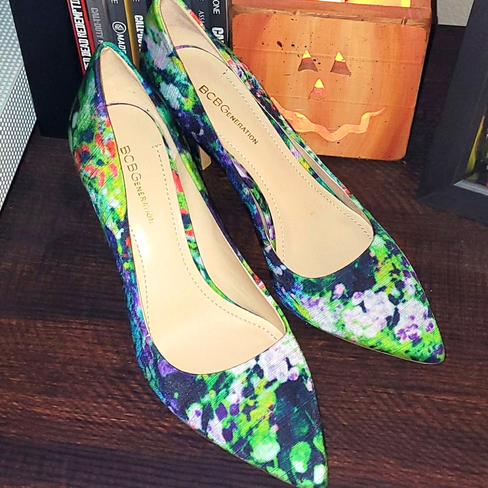 Bcbg floral heels